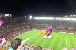 开元官方网站巴塞罗那今夜队长鼓劲清晨巴黎圣日耳曼备战欧超杯，清晨洛杉矶快船调整名单以备NBA常规赛瞬间刷屏的简单介绍