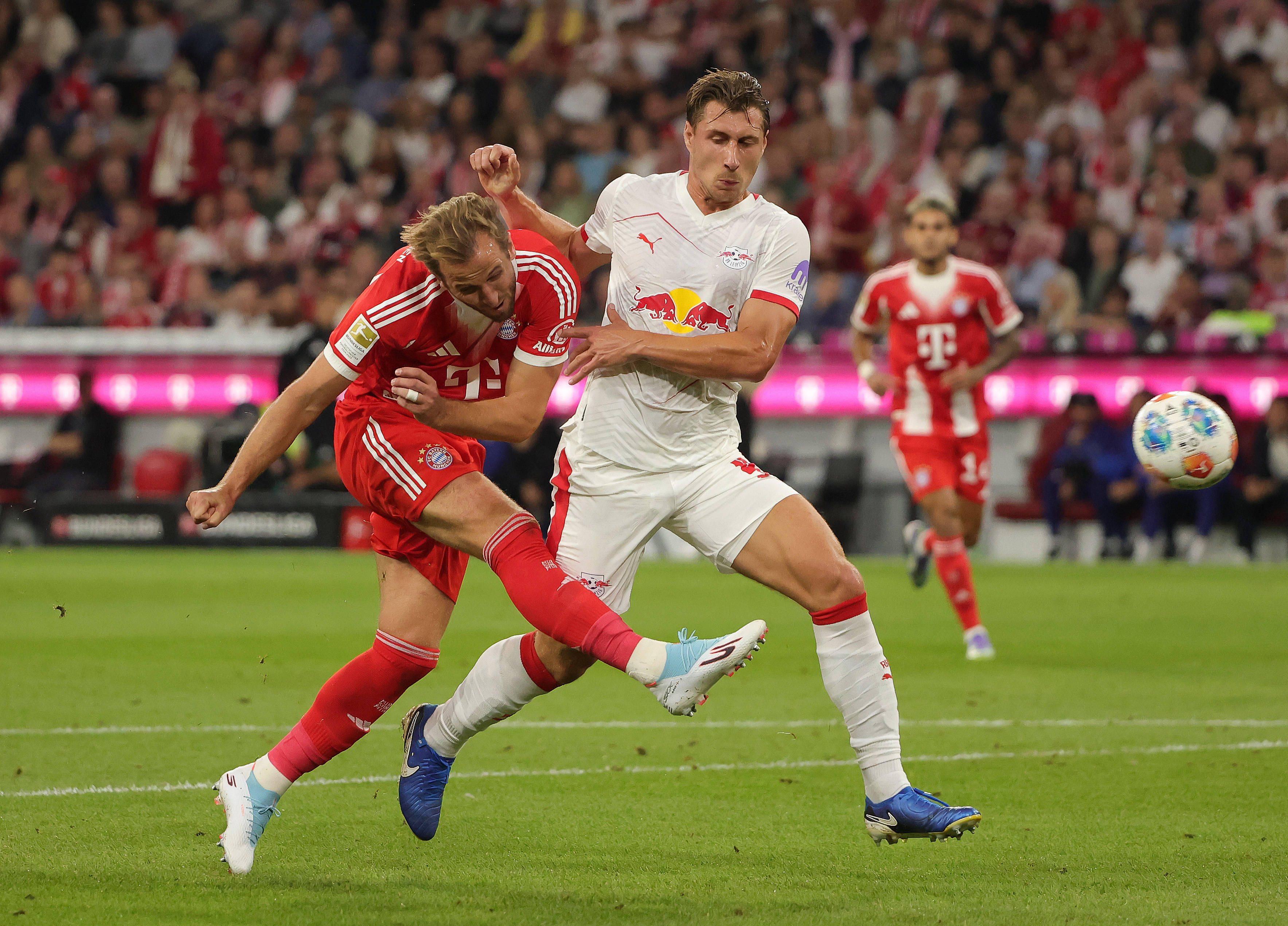 拜仁后卫神勇救险，助球队成功保级，价格正在.的简单介绍