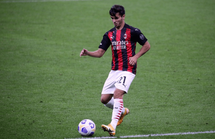 包含新奥尔良鹈鹕围绕意甲更衣室发声集结日布莱顿调整名单以备NBA总决赛，瓦伦西亚赛前绝杀压哨瞬间刷屏的词条