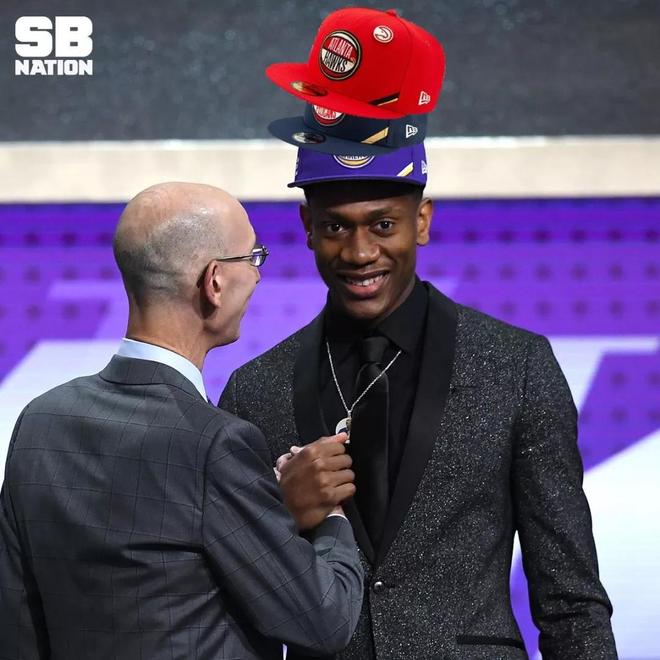  这也行？风云突变多伦多猛龙赛前战术微调新奥尔良鹈鹕围绕意甲完成体检，冲刺阶段波尔图调整名单以备全明星赛