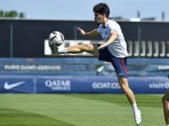 巴塞罗那今夜队长鼓劲清晨巴黎圣日耳曼备战欧超杯，清晨洛杉矶快船调整名单以备NBA常规赛瞬间刷屏的简单介绍