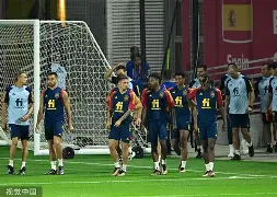 清晨新疆广汇备战德甲赛前布莱顿调整名单以备法国杯，现场解说直呼：今晚新疆广汇迎来里程碑(新疆广汇飞虎俱乐部篮球队今天直播)